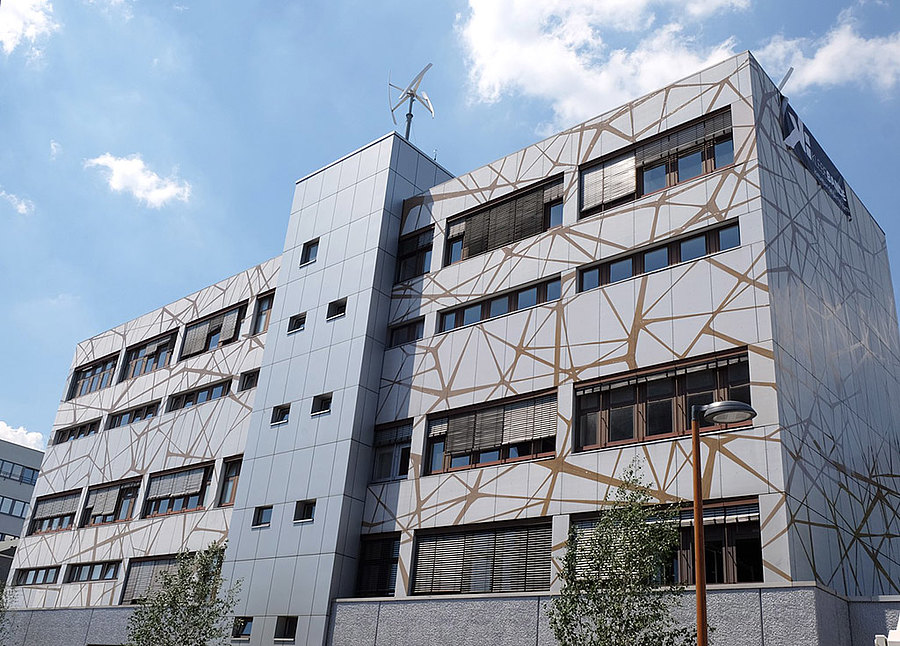 Gasometer_Euref_Campus_Berlin.jpg  